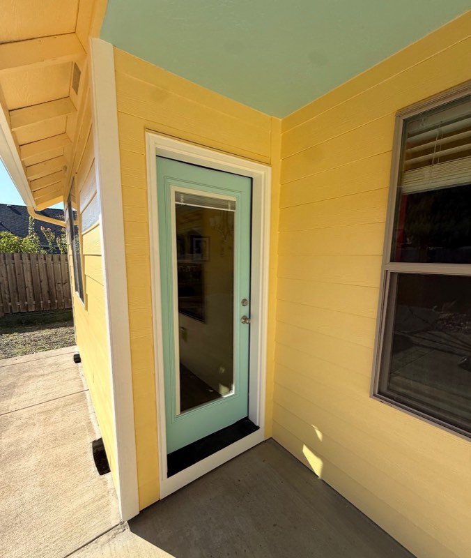 Siding painting Oregon